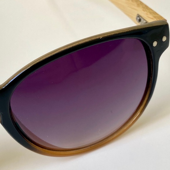 Boathouse Sunglasses - Picture 5 of 6